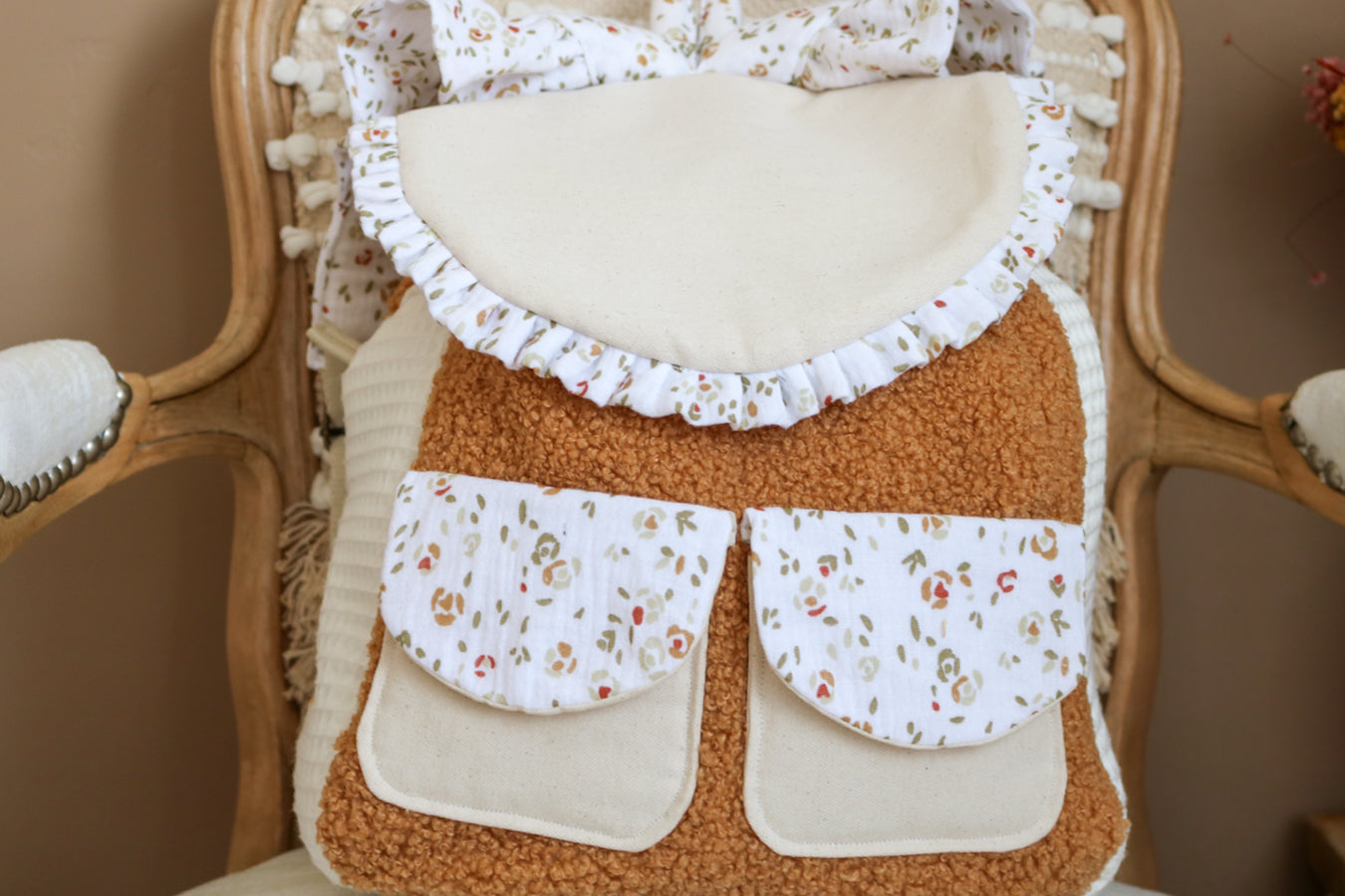 En Stock ◉ - Sac à Dos Enfant Fait Main – Camel, Pétales d'Automne - Fille